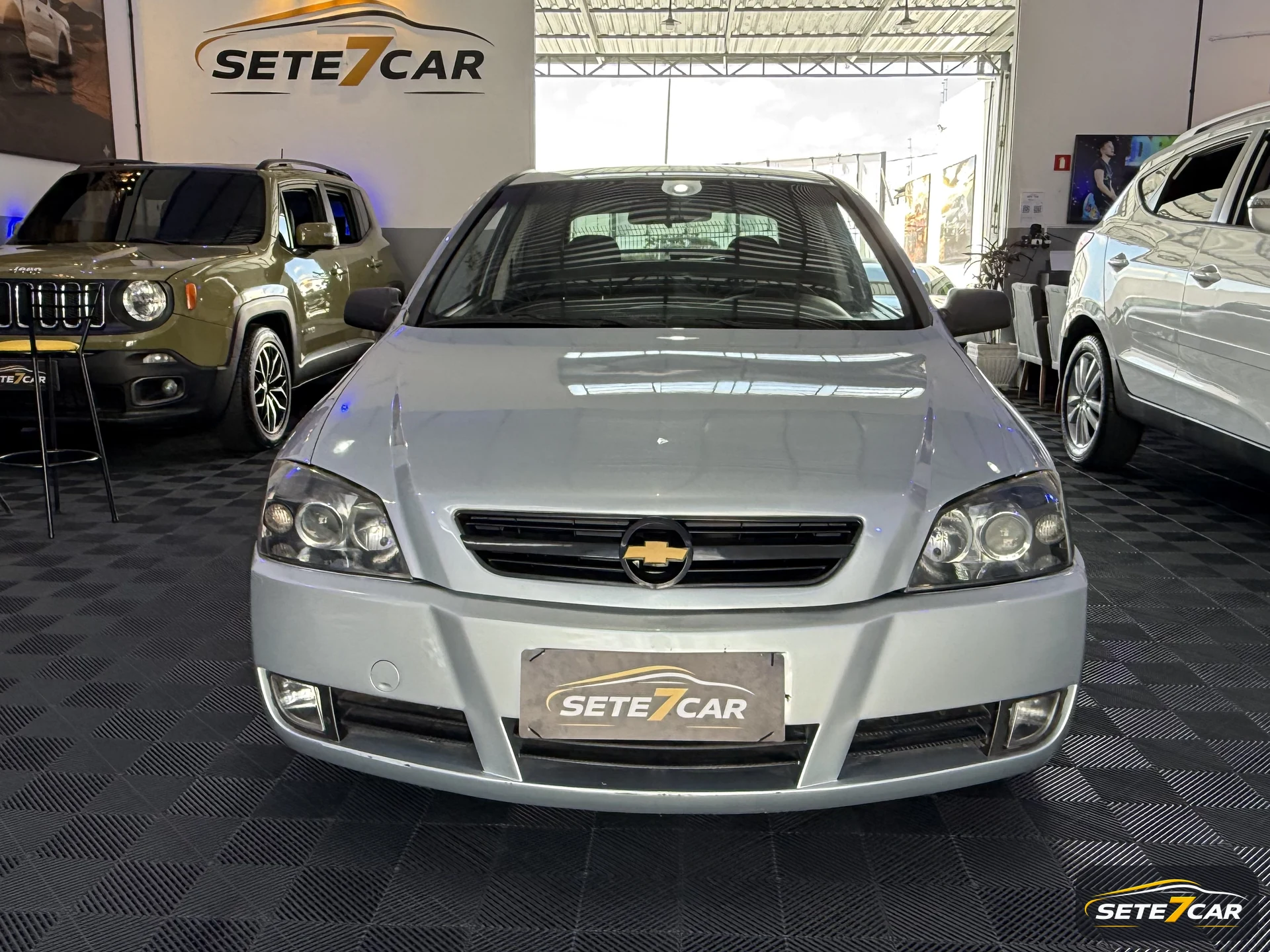 Chevrolet ASTRA Advantage 2007 prata — foto