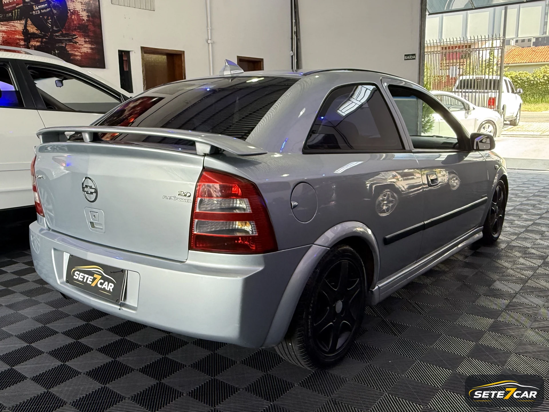 Chevrolet ASTRA Advantage 2007 prata — foto