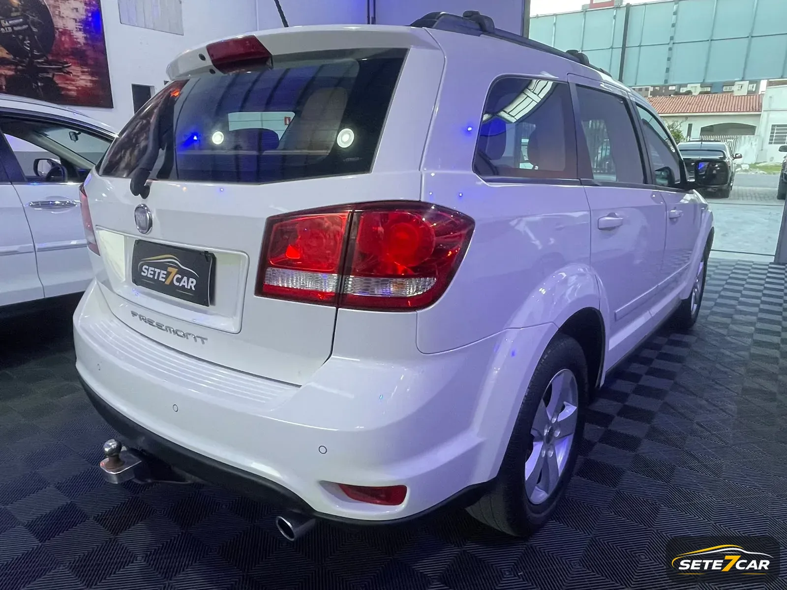 Fiat FREEMONT 7 LUGARES 2012 branco — foto