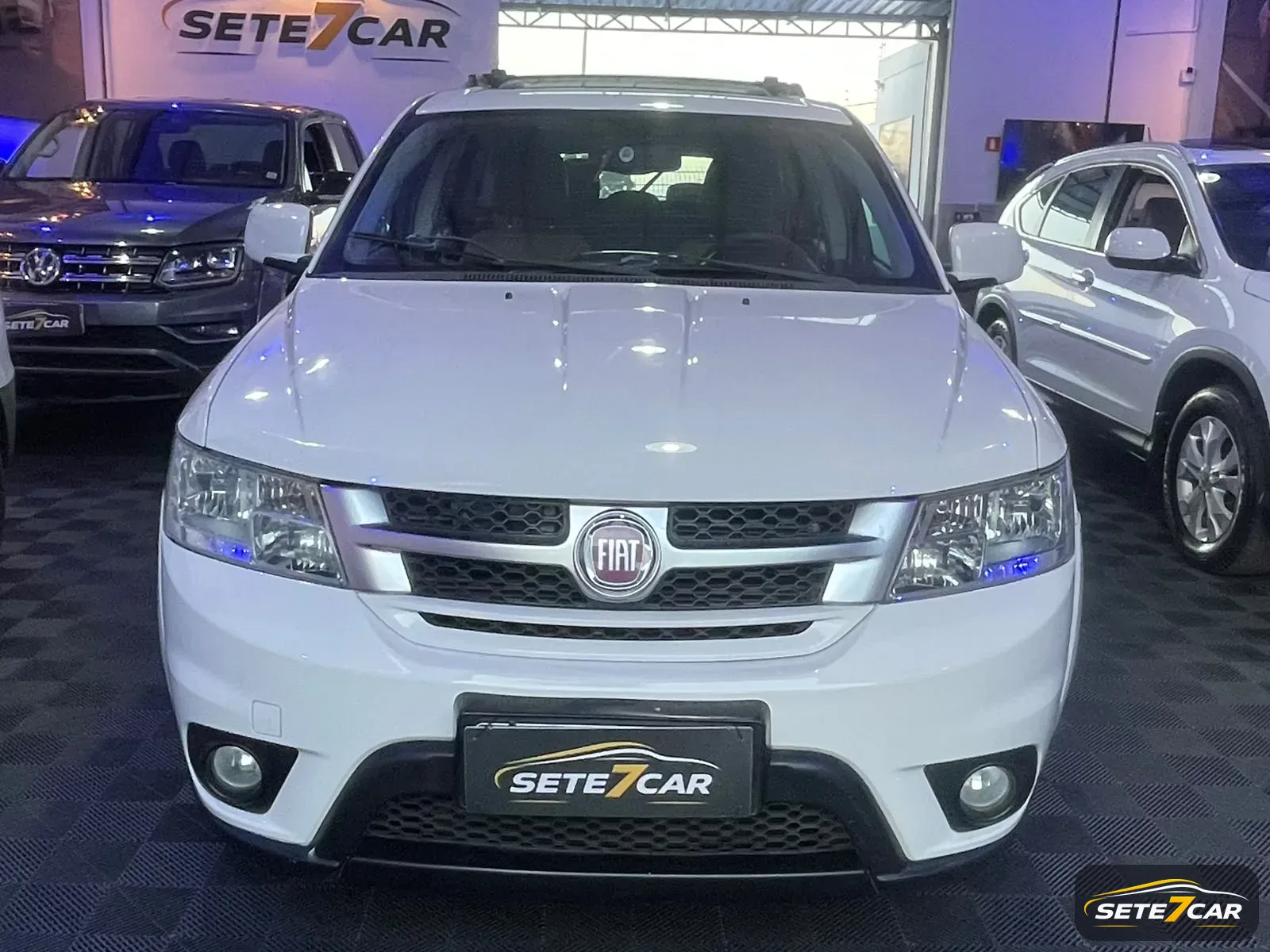 Fiat FREEMONT 7 LUGARES 2012 branco — foto