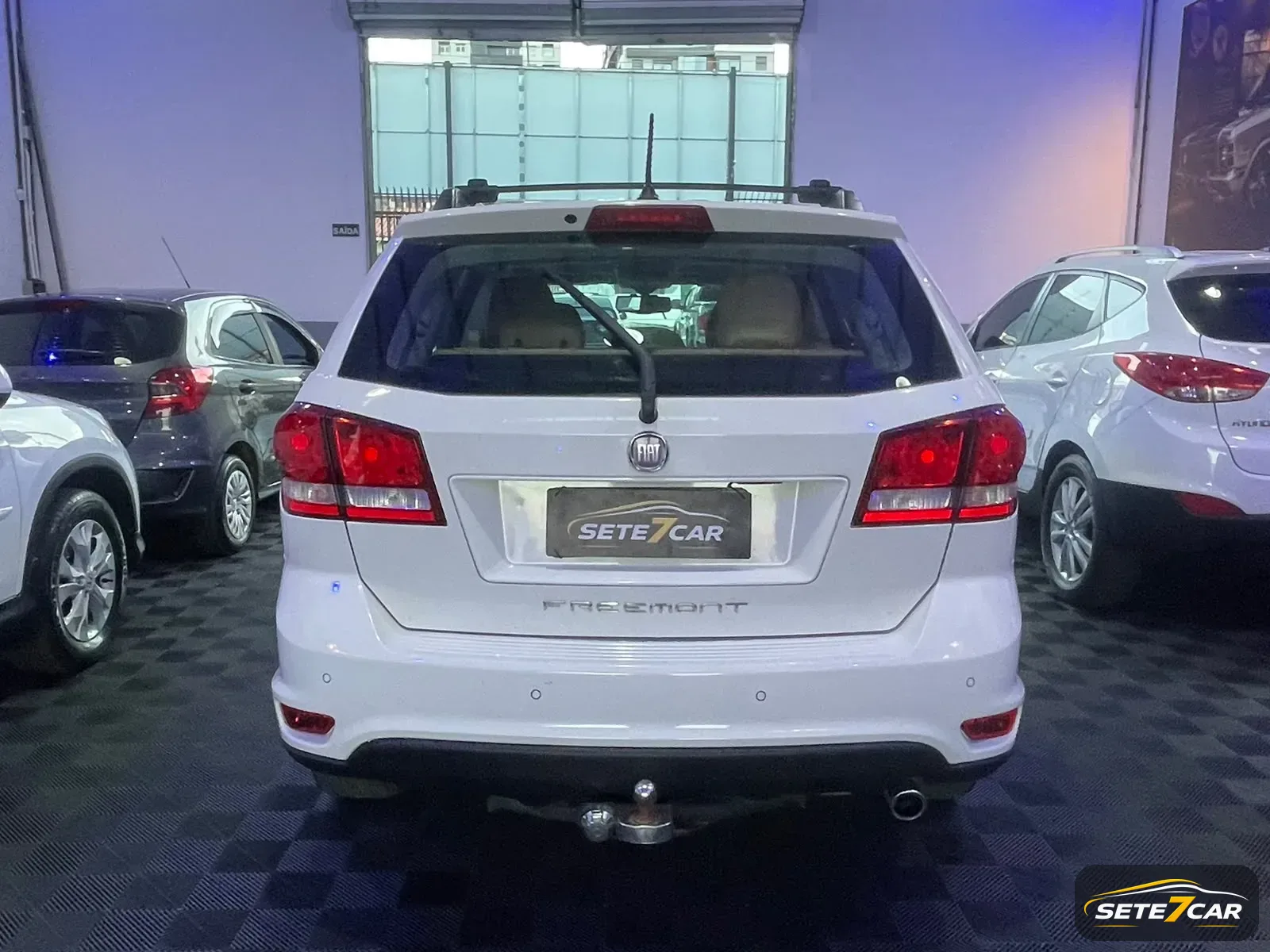 Fiat FREEMONT 7 LUGARES 2012 branco — foto