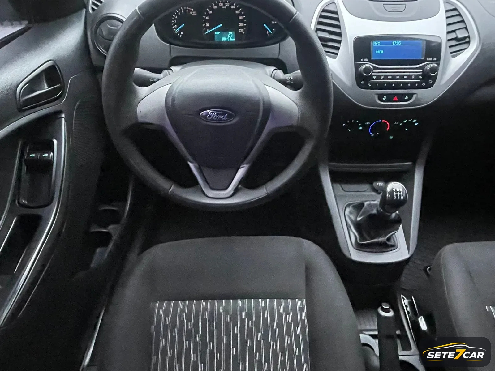 Ford KA SE 2020 cinza — foto