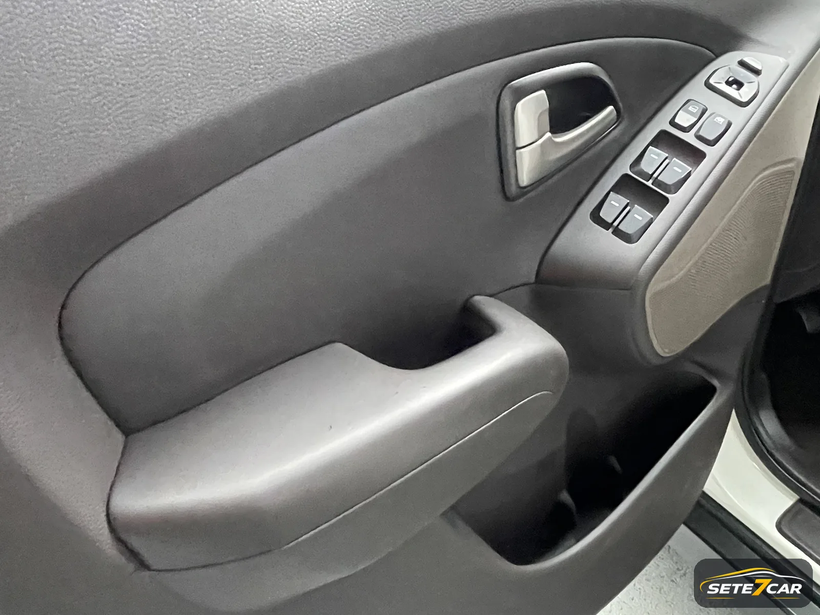 Hyundai IX35 6 Marchas 2013 branco — foto