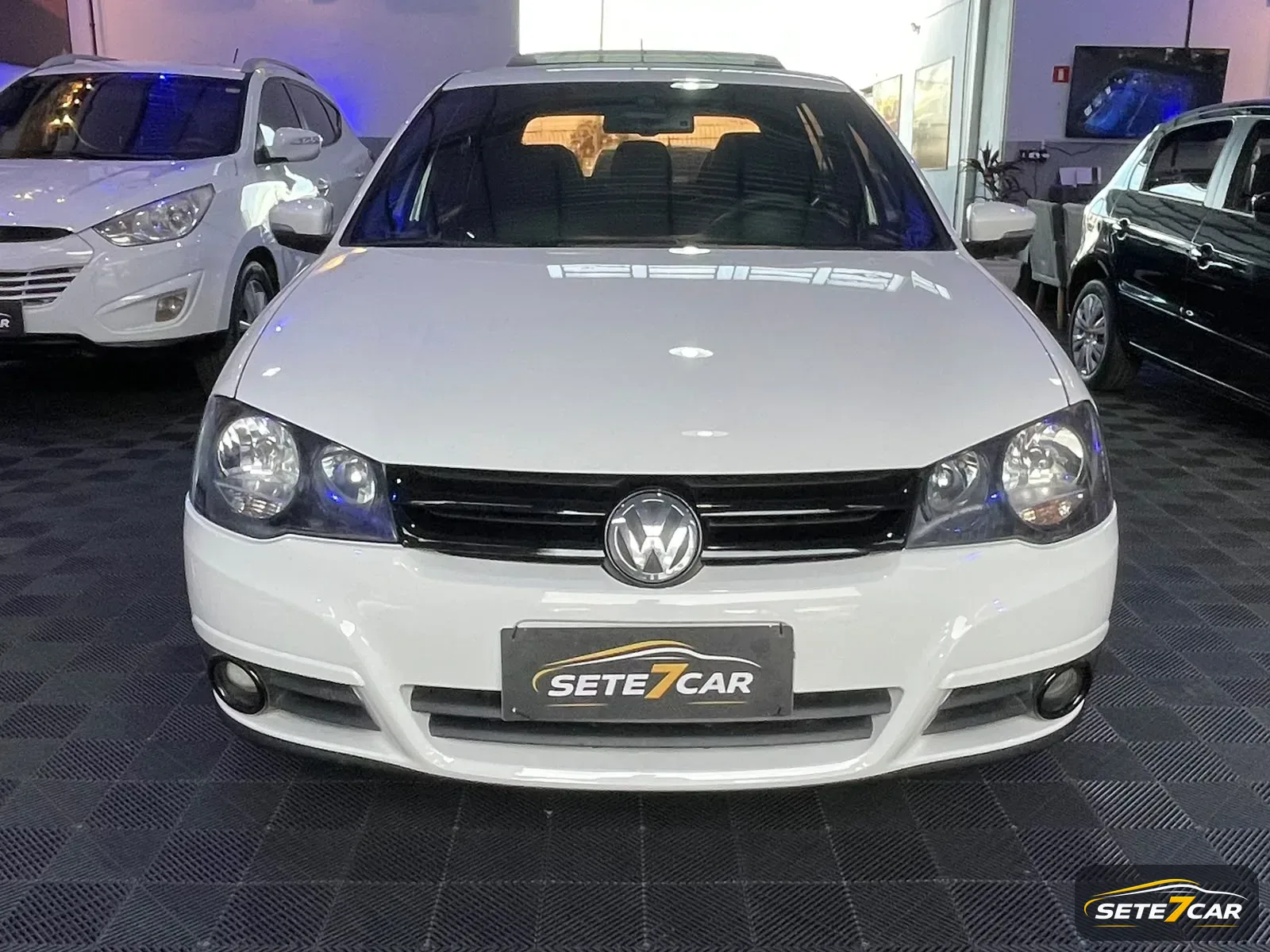 Volkswagen SPORTLINE 1.6  Teto Solar 2013 preto — foto
