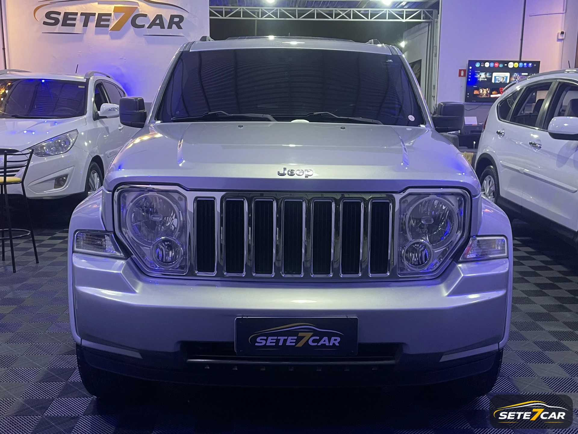 Jeep CHEROKEE V6 LIMITED 2012 prata — foto