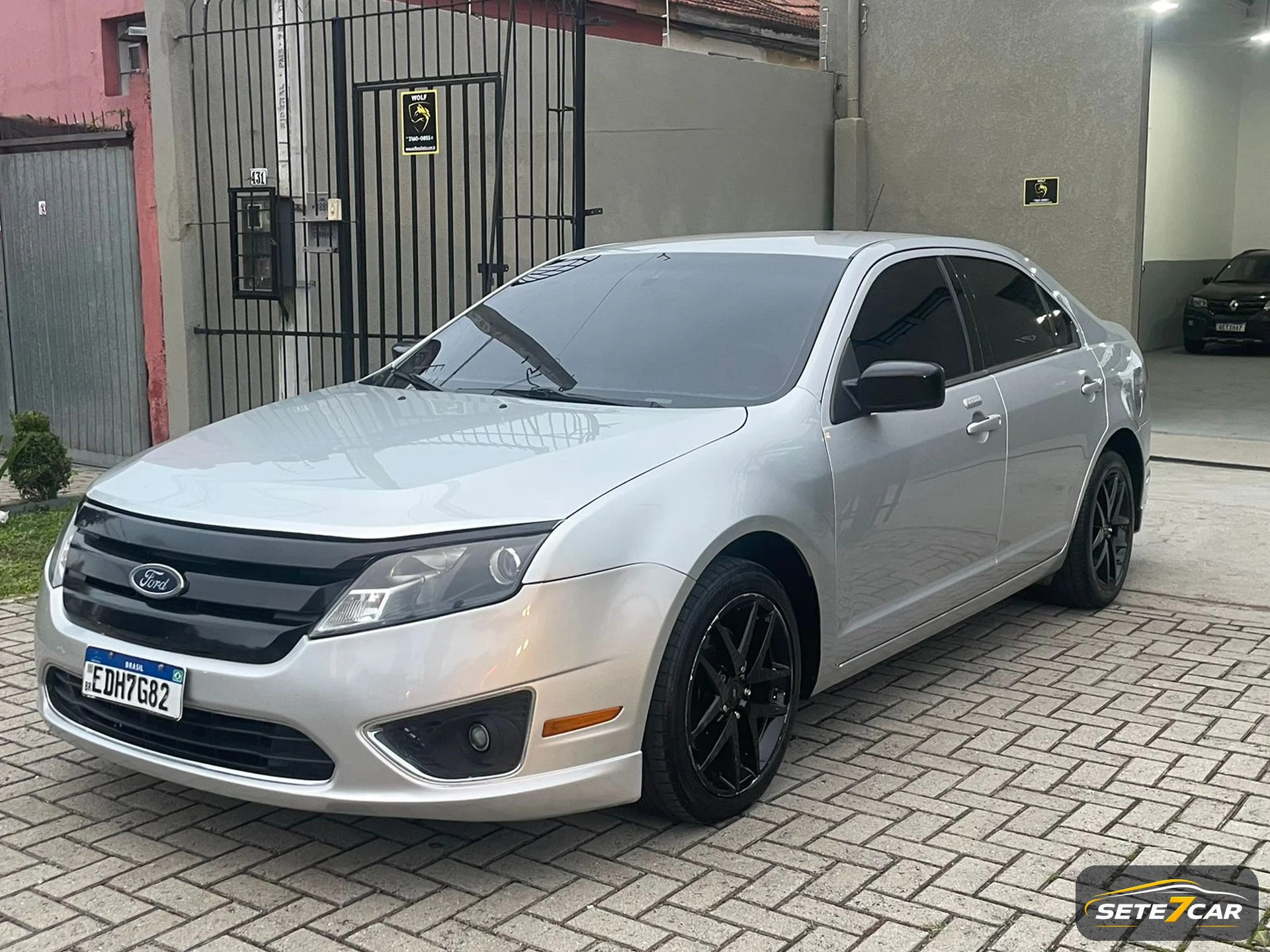 Ford FUSION 2010 prata — foto
