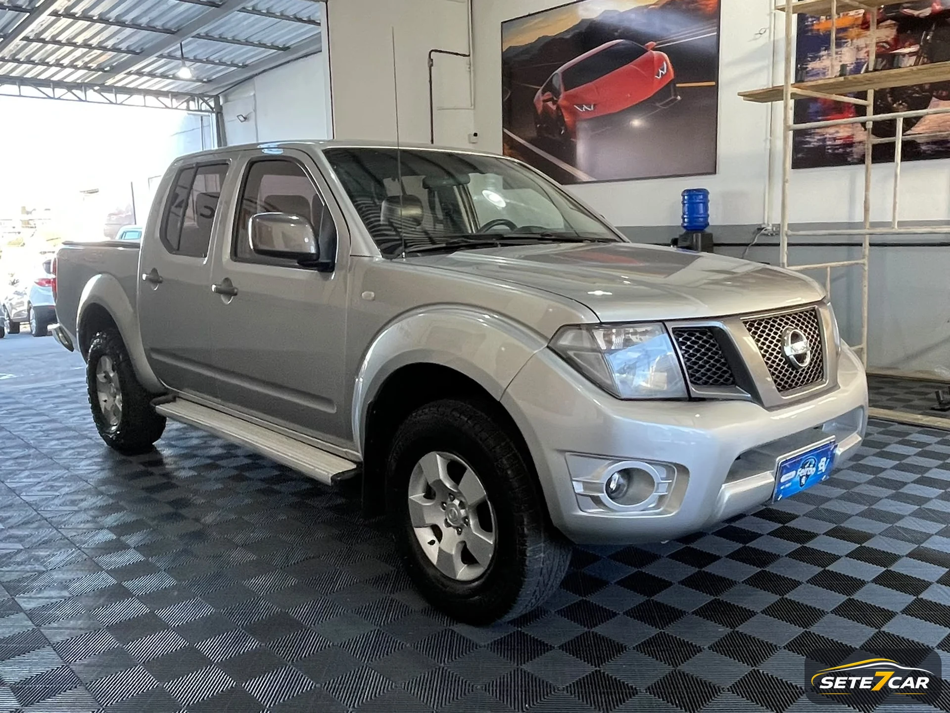 Nissan FRONTIER TURBO 2014 prata — foto