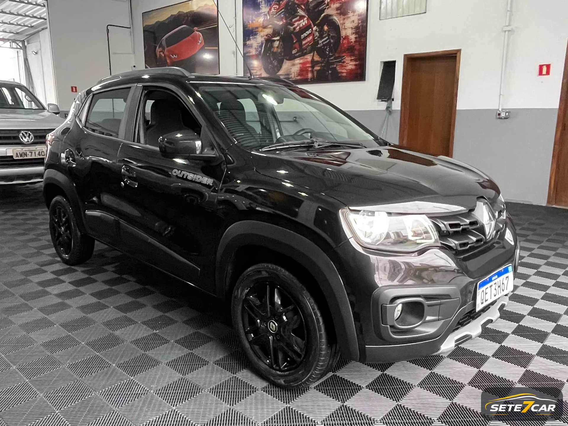 Renault KWID OUTSIDER 2020 preto — foto