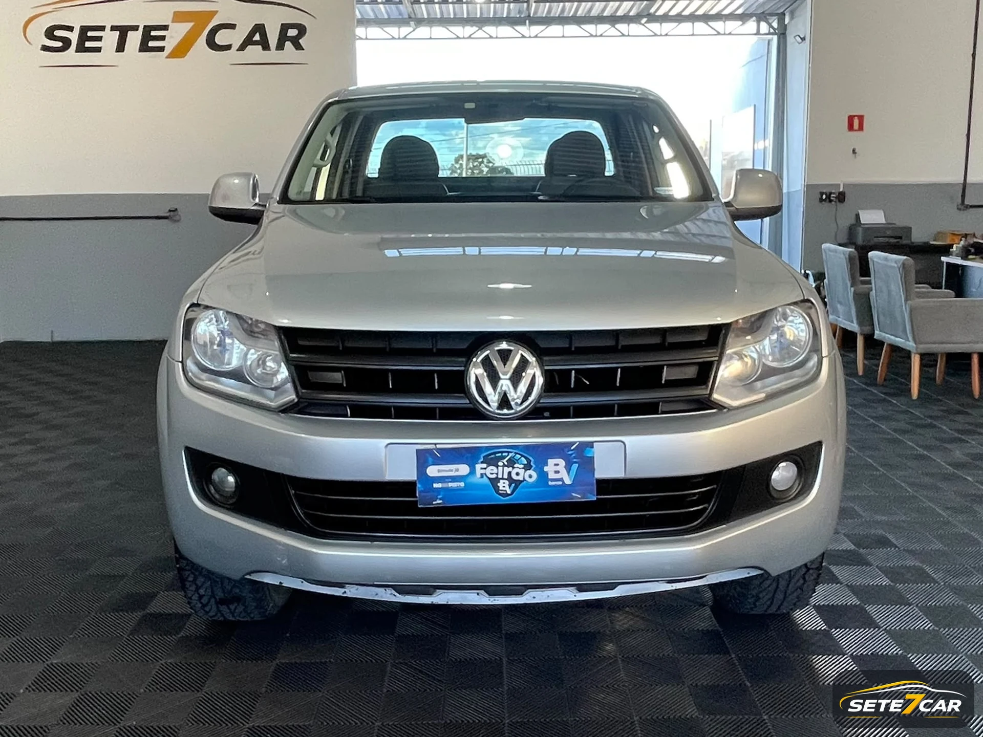 Volkswagen Amarok TDI 4X4 2013 prata — foto