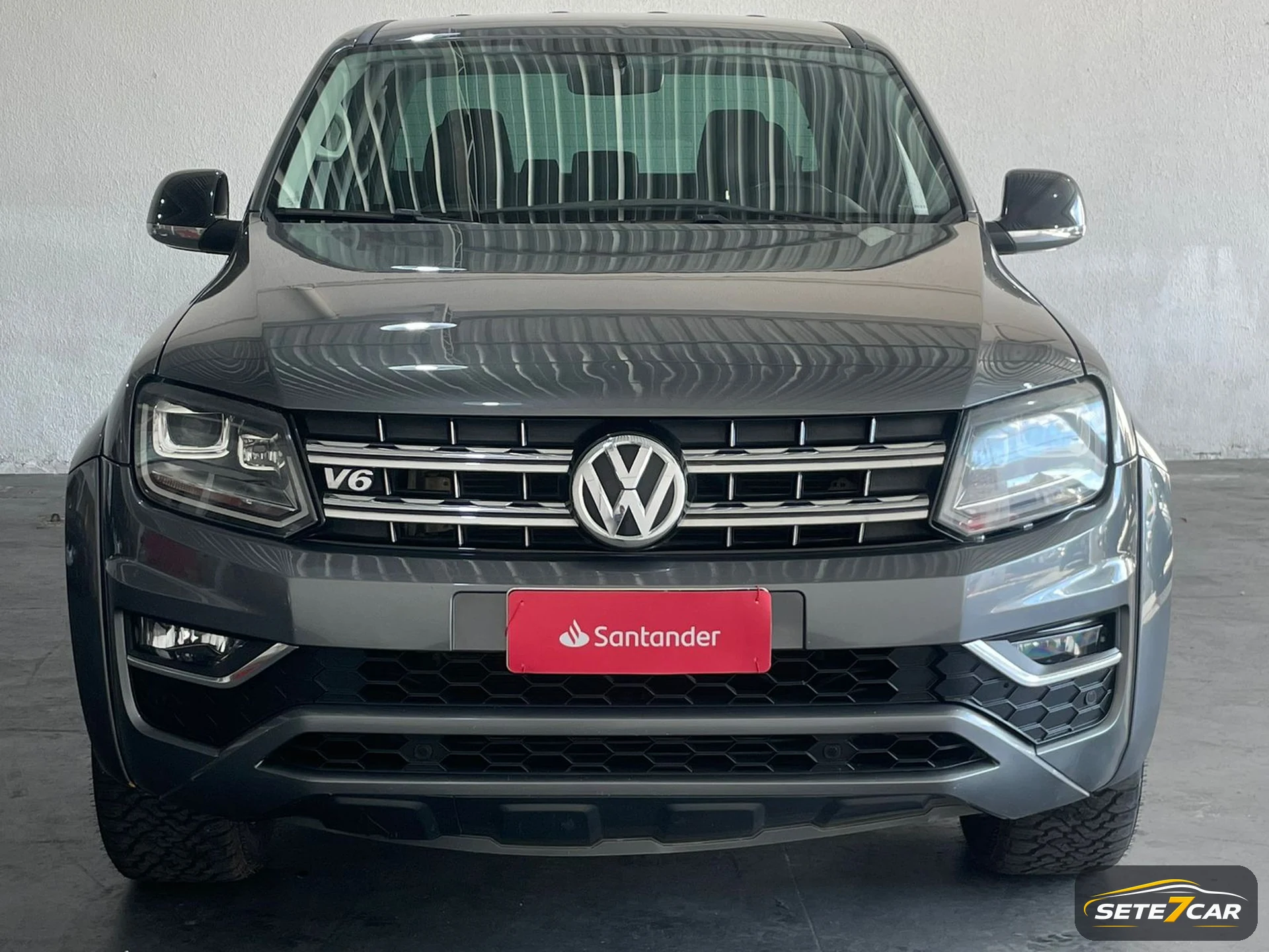 Volkswagen Amarok V6 HIGHLINE 2018 cinza — foto