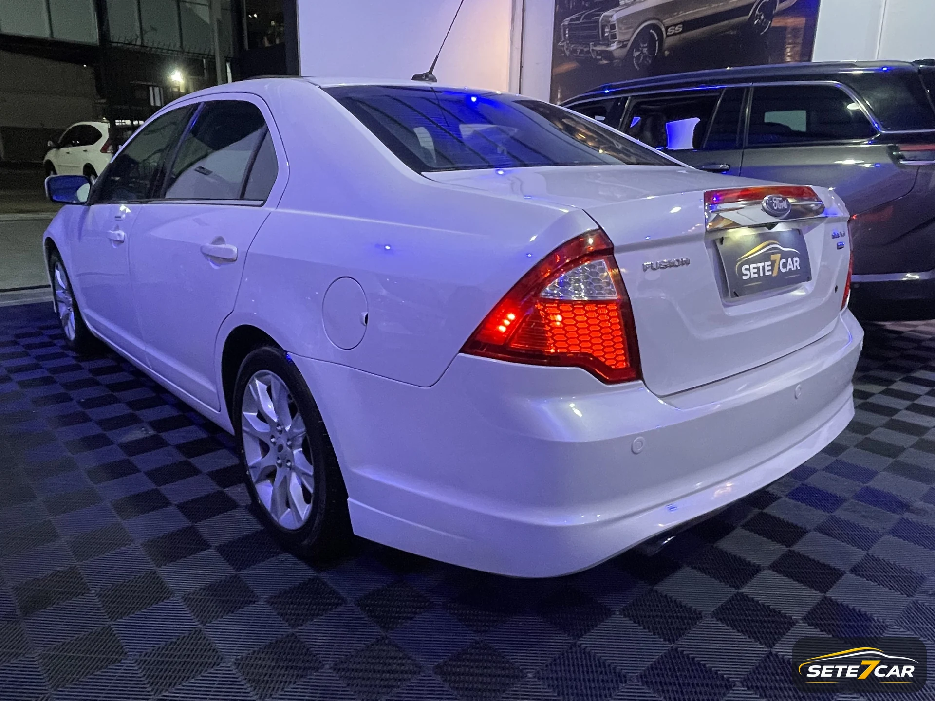 Ford FUSION V6 AWD 3.0 2011 branco — foto