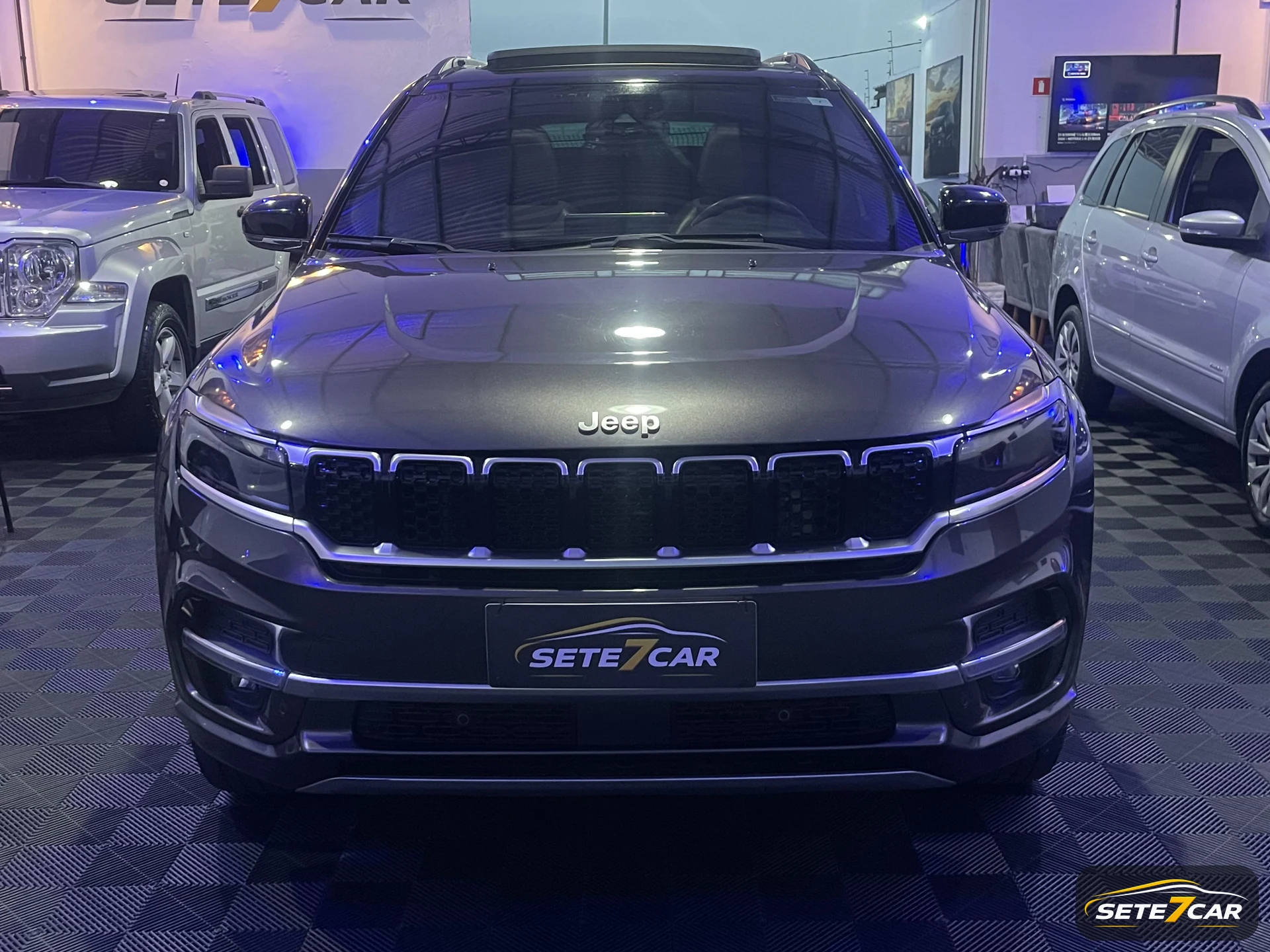 Jeep Commander Overland TD380 2022 cinza — foto