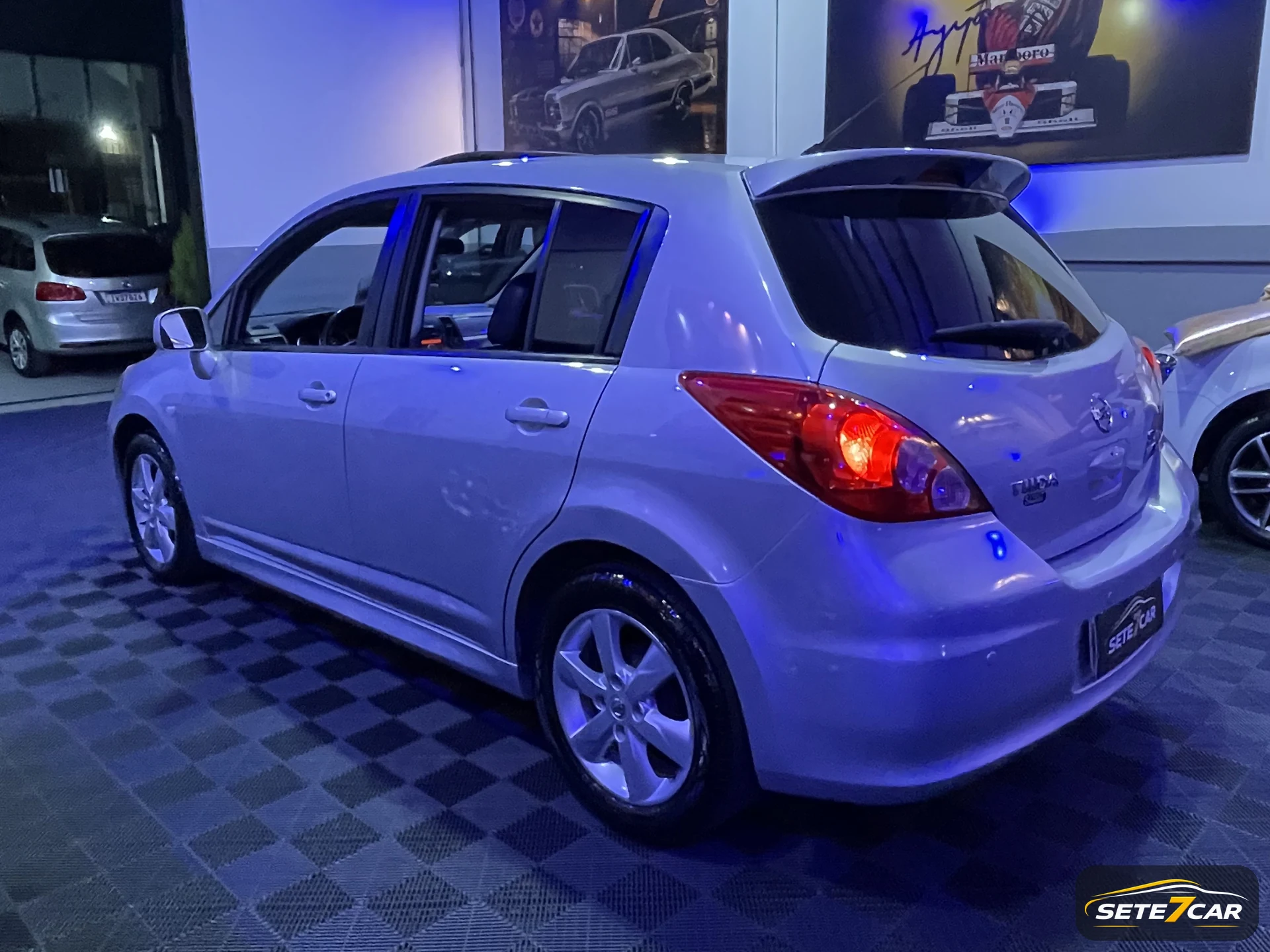 Nissan Tiida SL 2012 prata — foto