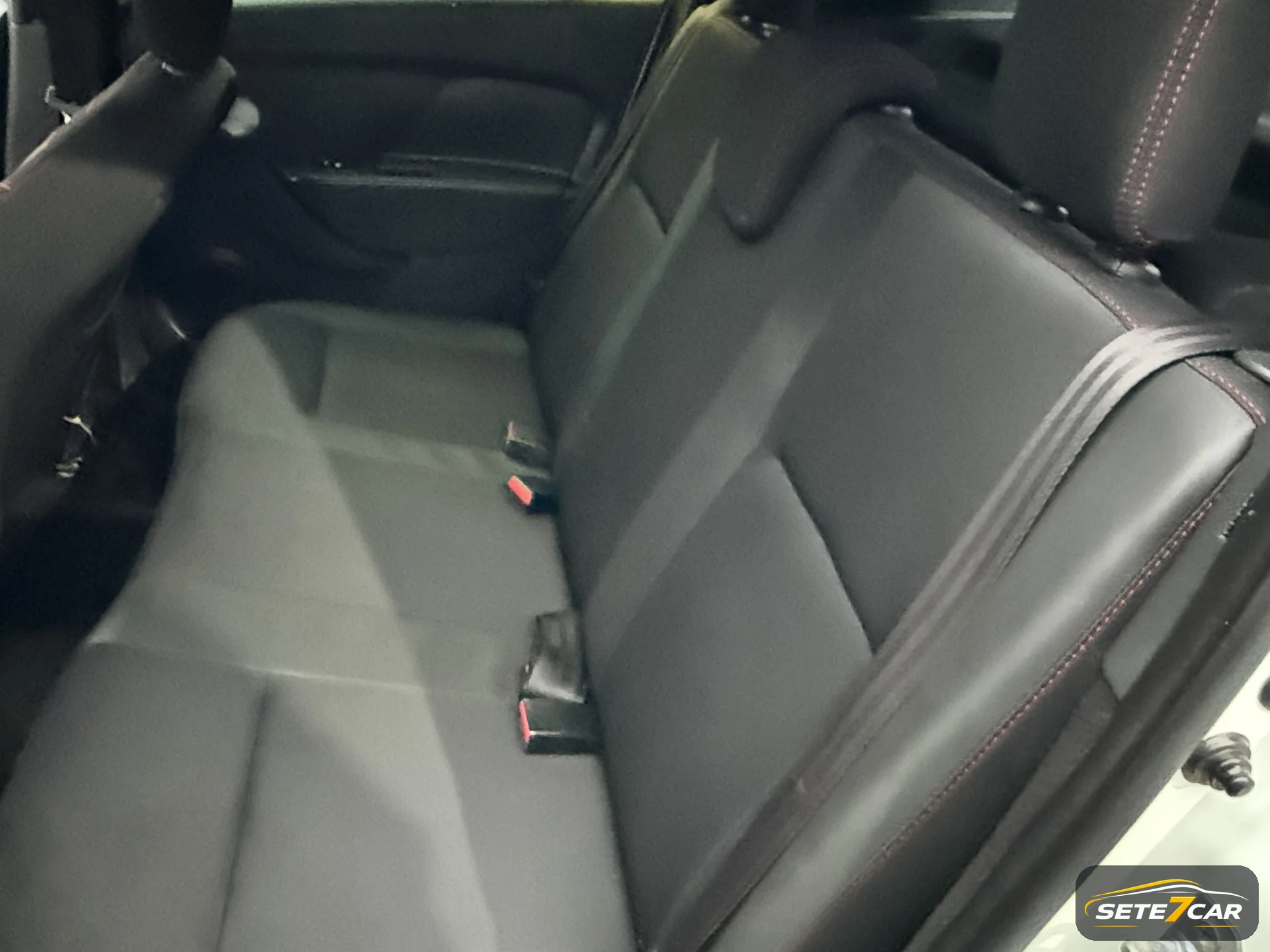 Renault Sandero Stepway Rip Curl 2016 branco — foto
