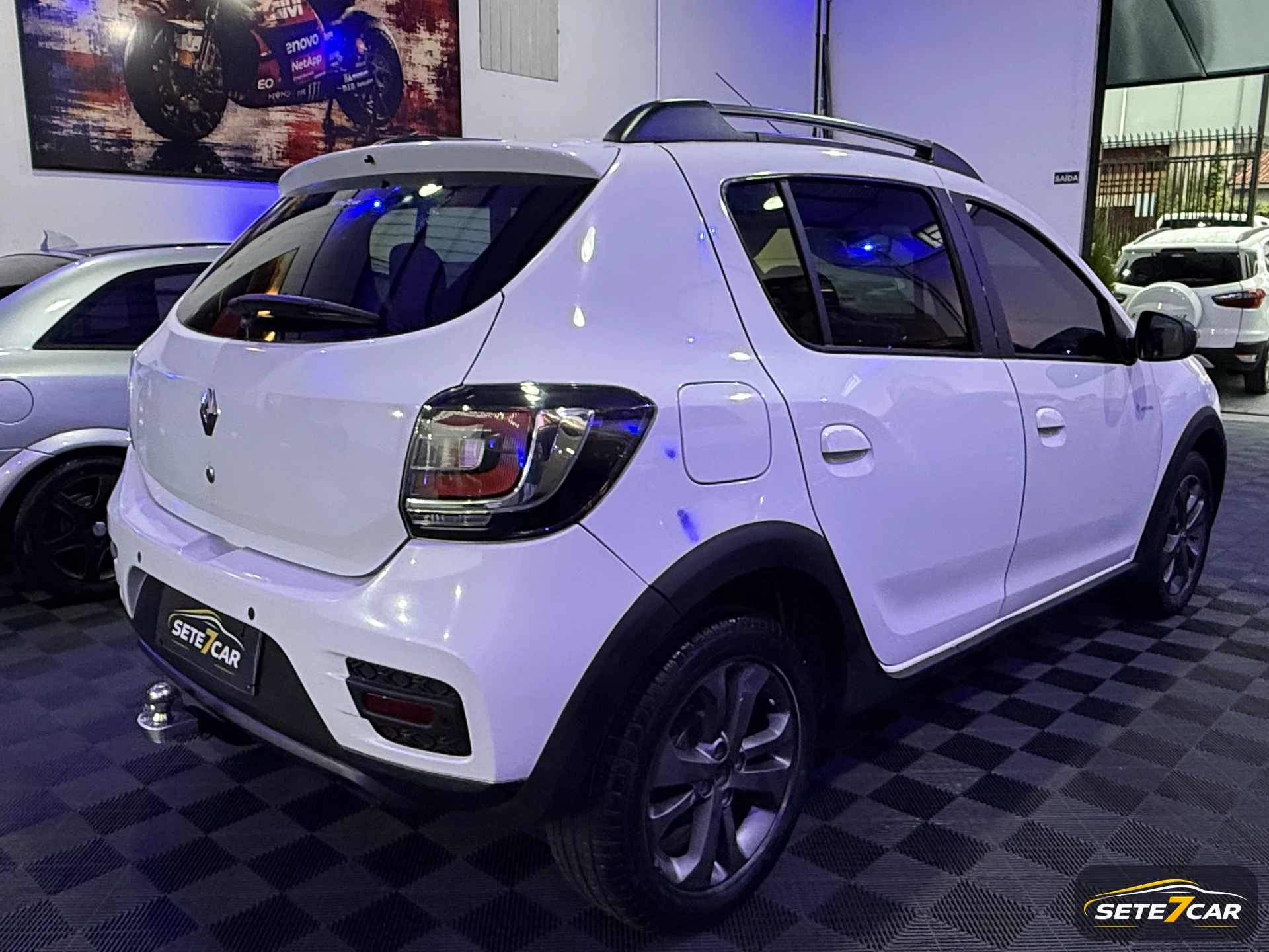 Renault Sandero Stepway Rip Curl 2016 branco — foto
