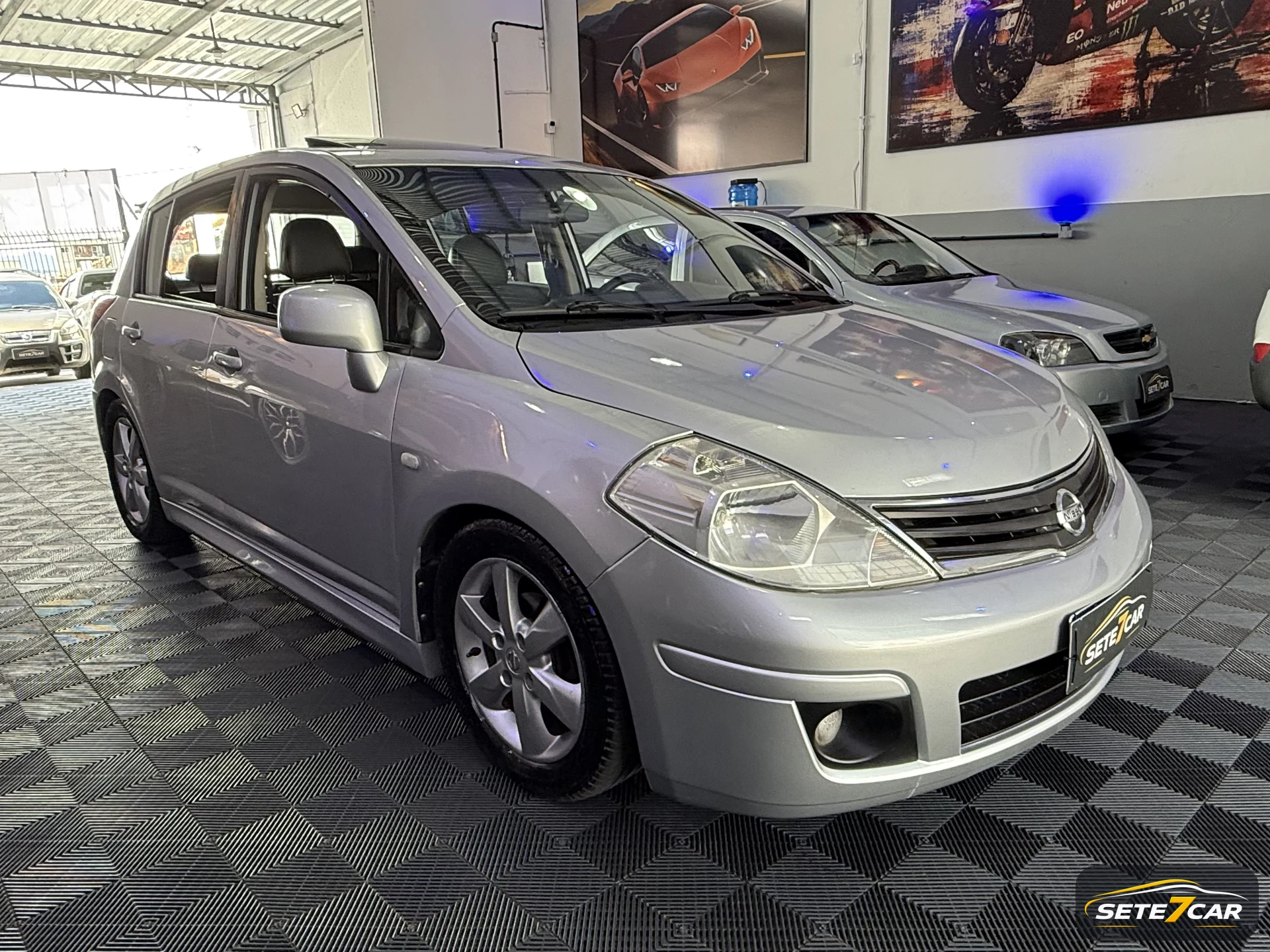 Nissan Tiida SL 2012 prata — foto