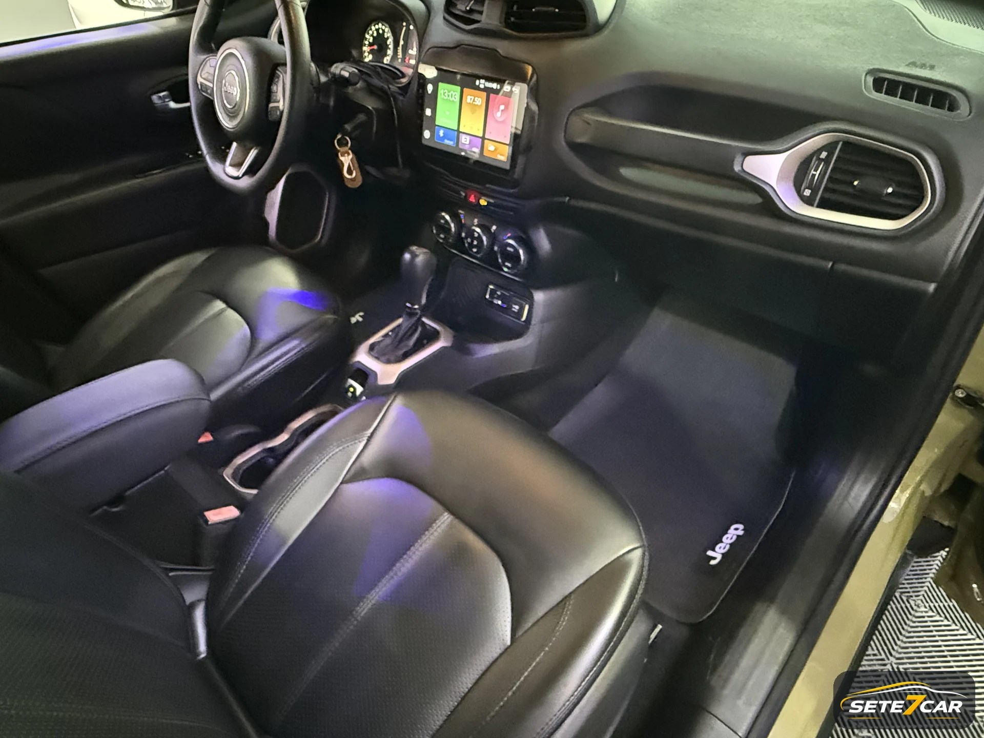 Jeep Renegade Longitude 2016 verde — foto
