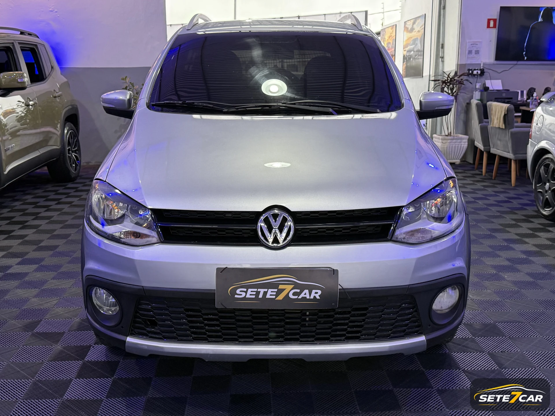 Volkswagen CrossFox 1.6 Flex 2011 prata — foto