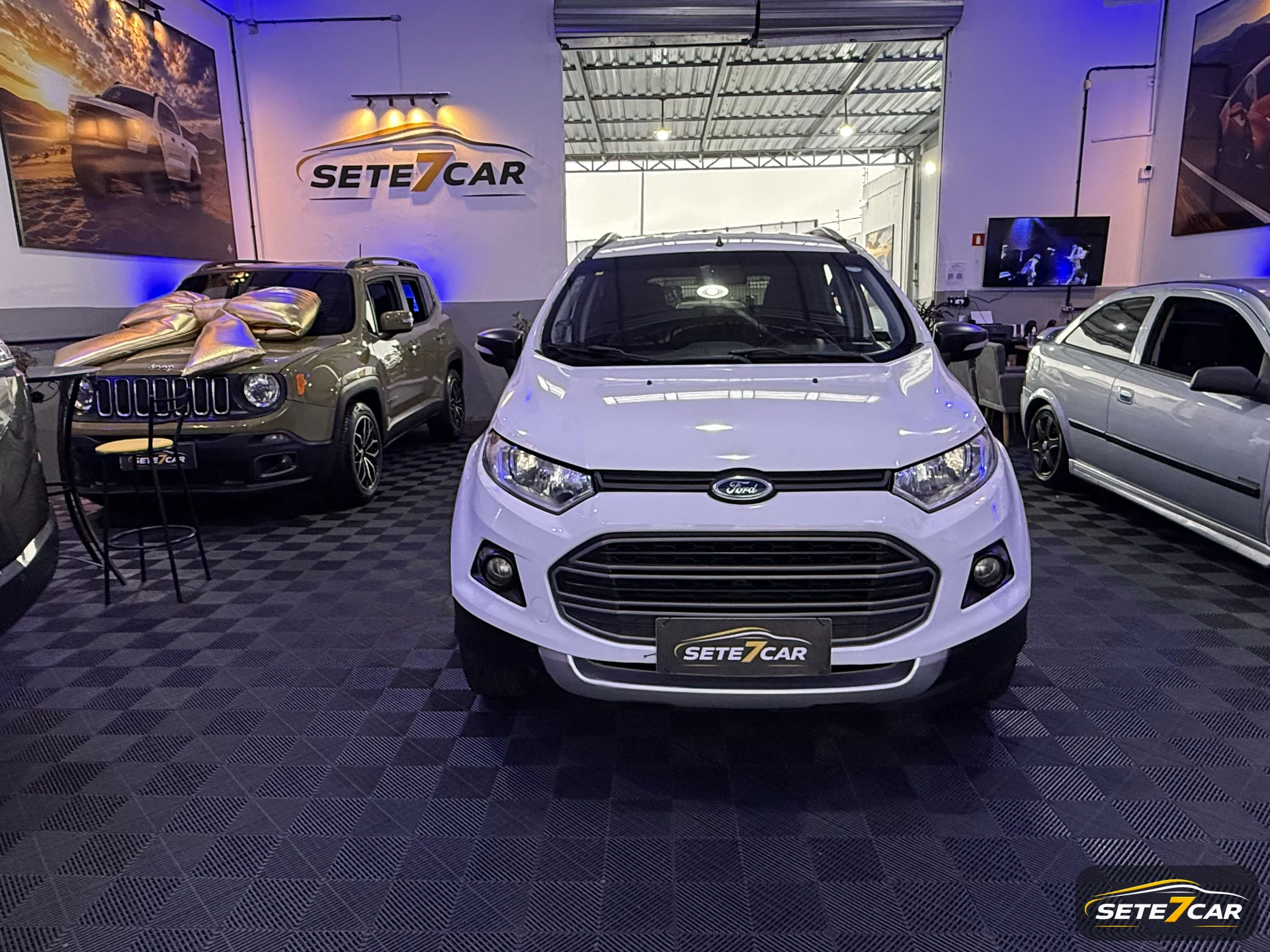Ford EcoSport Freestyle 1.6 2014 branco — foto
